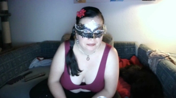 BlackMausi99  14-12-2021 topless Female